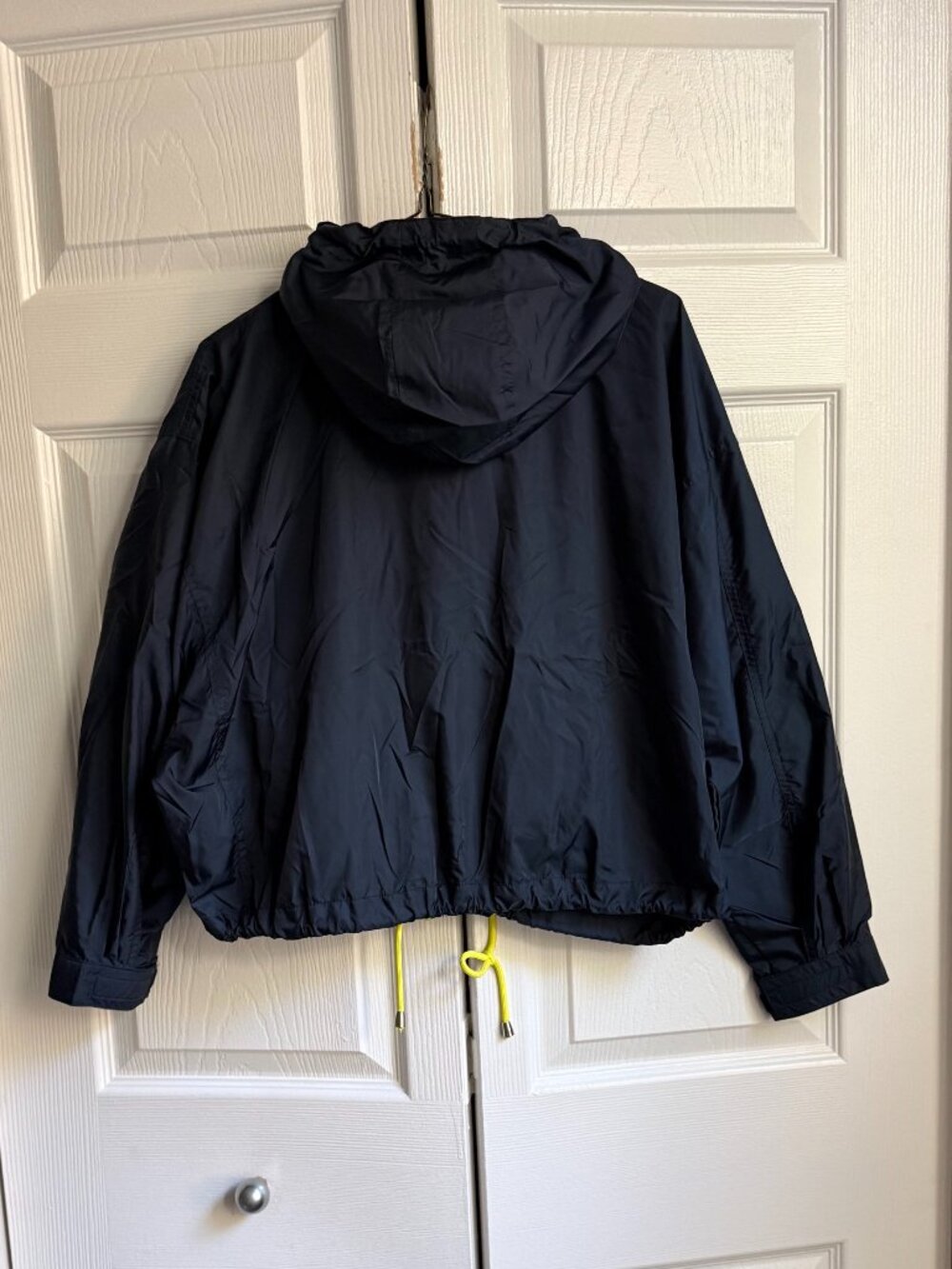 Drawstring jacket - Picture 3 of 10